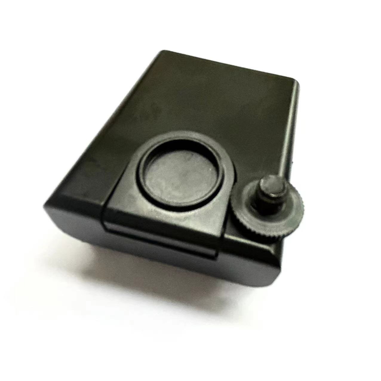 Razer Kiyo Pro/Logitech Brio 5 - Webcam 4K 评论和价格